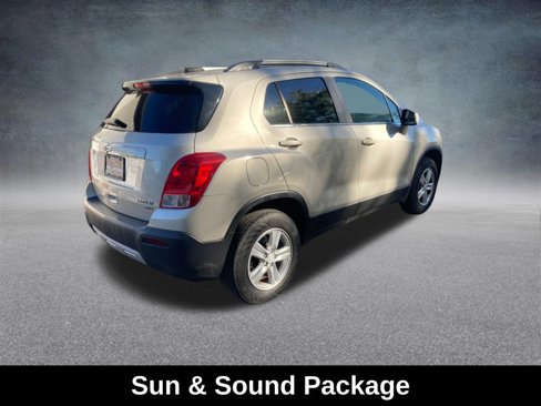 Used 2016 Chevrolet Trax LT w/ LT Sun and Sound Package image 6