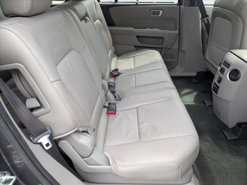 Used 2015 Honda Pilot Touring image 24