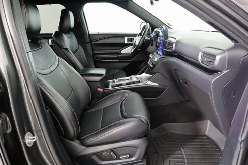 Used 2020 Ford Explorer ST w/ Premium Technology Package image 12