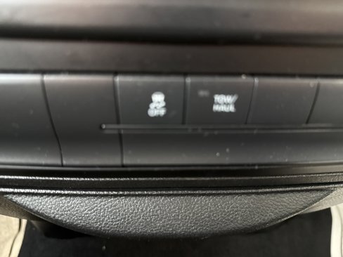Used 2022 RAM 1500 Classic SLT image 29