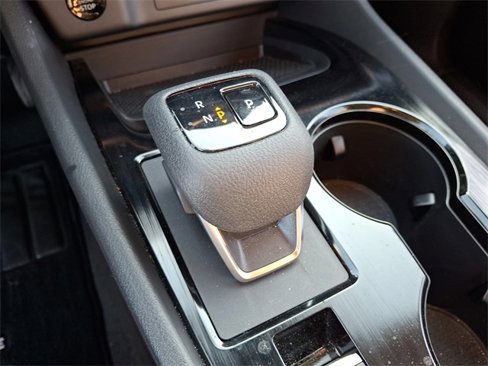 Used 2025 Nissan Rogue SV image 15