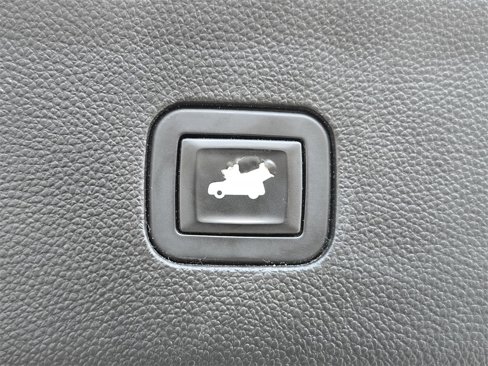 Used 2018 Buick Enclave Avenir w/ Avenir Technology Package image 16
