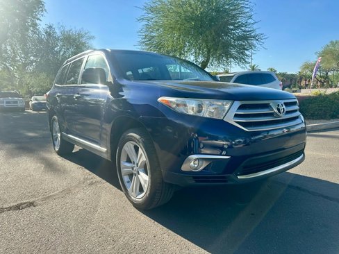 Used 2012 Toyota Highlander Limited image 3