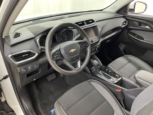 Used 2022 Chevrolet TrailBlazer LT w/ LPO, Blackout Package image 19