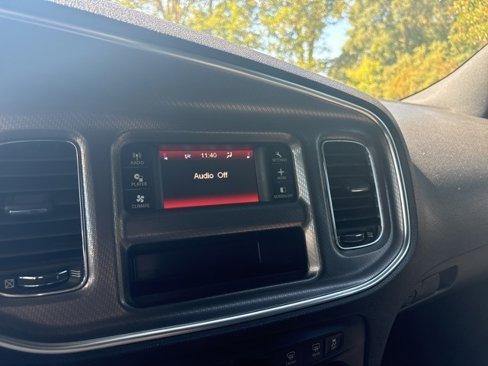 Used 2011 Dodge Charger SE image 21