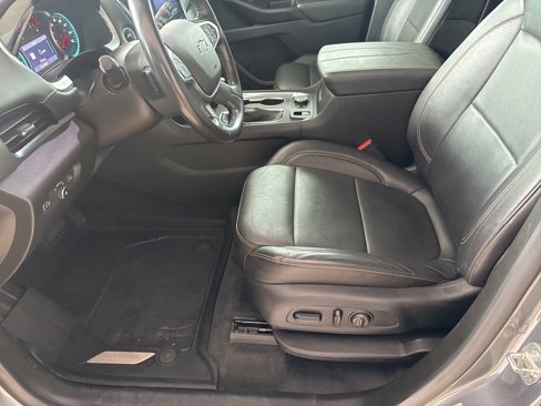 Used 2021 Chevrolet Traverse RS image 7