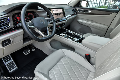 Used 2024 Volkswagen Atlas SEL Premium R-Line image 28