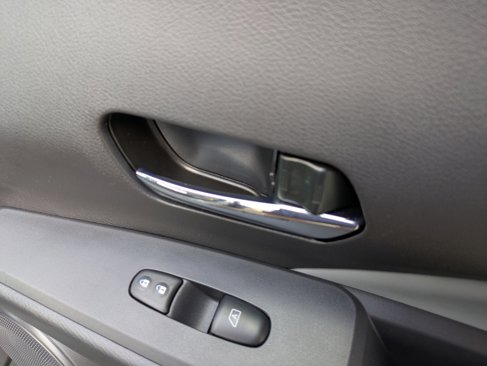 Certified 2024 Nissan Kicks SR image 31