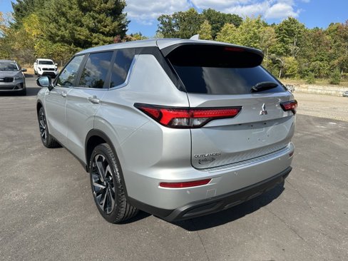 Used 2022 Mitsubishi Outlander ES image 7