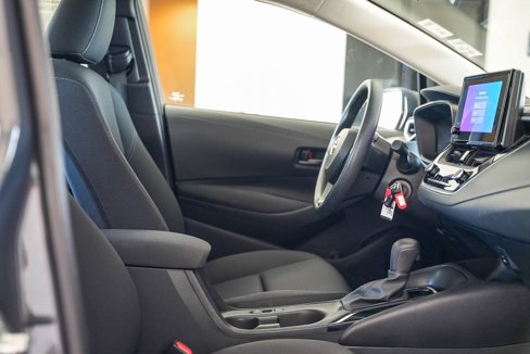Used 2023 Toyota Corolla LE image 18