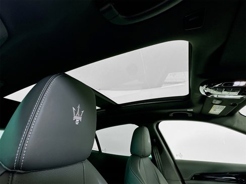 New 2025 Maserati Grecale Modena image 22