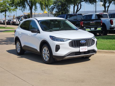 Used 2024 Ford Escape Active w/ Tech Pack #1 image 3