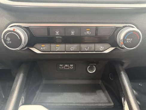 Used 2023 Nissan Sentra SV image 23