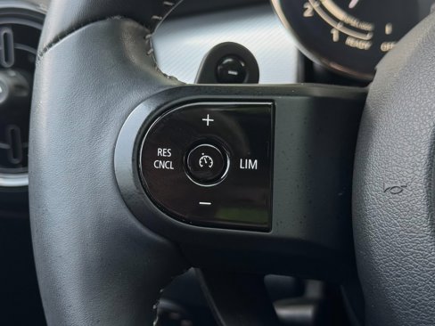 Used 2022 MINI Cooper S w/ Premium Package image 60