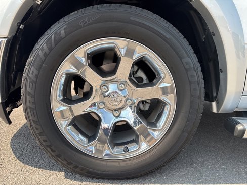 Used 2016 RAM 1500 Laramie image 14
