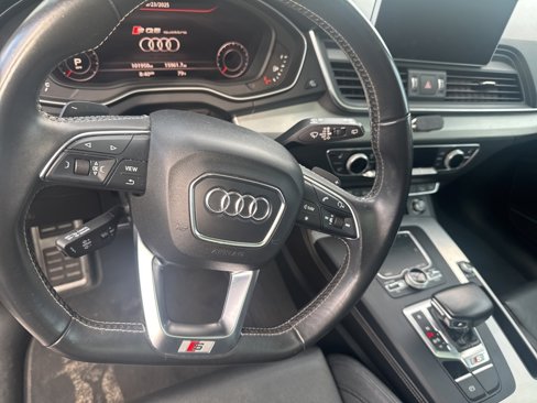 Used 2018 Audi SQ5 Prestige image 9