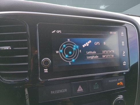 Used 2018 Mitsubishi Outlander SE image 24