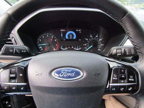 Used 2022 Ford Escape SEL image 16
