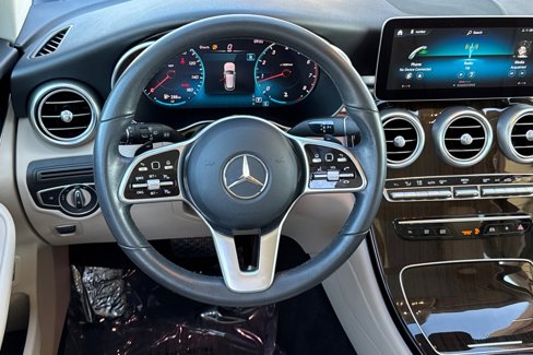 Used 2020 Mercedes-Benz GLC 300 4MATIC image 17