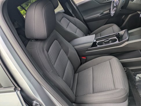Used 2025 Chevrolet Equinox LT image 28
