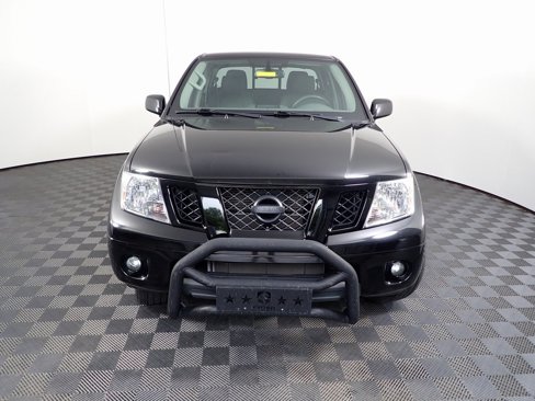 Used 2020 Nissan Frontier SV w/ Midnight Edition Floor Mats image 6