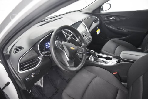 Used 2020 Chevrolet Malibu LT image 16