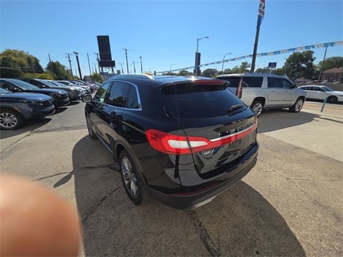 Used 2017 Lincoln MKX Reserve w/ Lincoln MKX Climate Package image 6