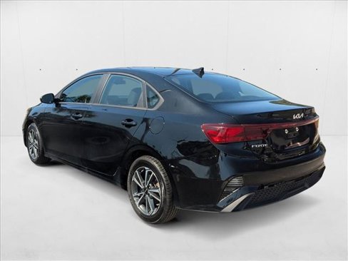 Used 2023 Kia Forte LXS image 9
