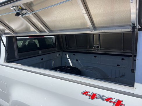 Used 2018 Chevrolet Colorado LT w/ Safety Package image 26