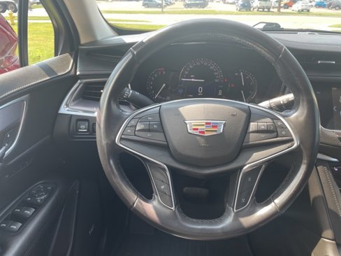 Used 2018 Cadillac XT5 Luxury image 21