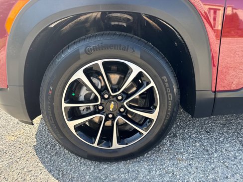 Certified 2024 Chevrolet TrailBlazer LT w/ Driver Confidence Package image 9