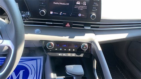 Used 2023 Hyundai Elantra SEL w/ Winter Weather Package image 15