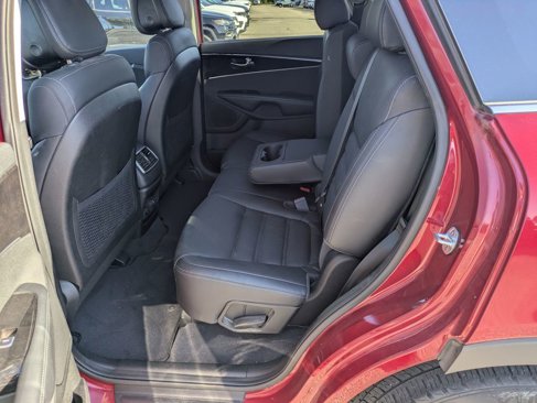 Used 2016 Kia Sorento EX image 28