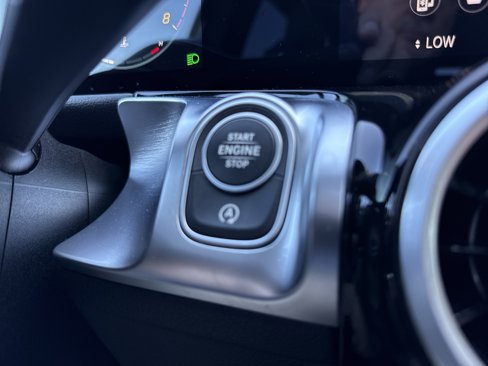 Certified 2021 Mercedes-Benz GLB 250 image 37
