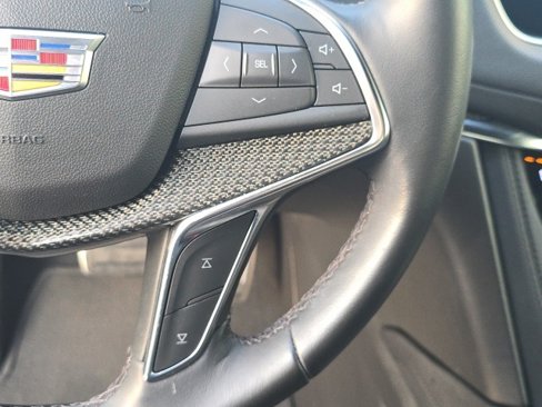 Used 2021 Cadillac XT5 Sportv w/ LPO, ONYX Package image 23