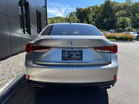 Used 2018 Lexus IS 300 AWD w/ Comfort Package image 5
