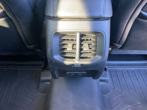Used 2020 Jeep Cherokee Latitude Plus image 30