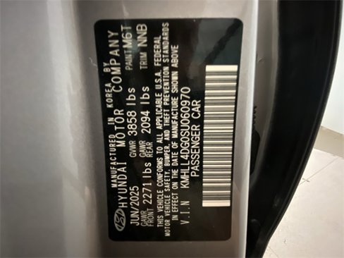 Used 2025 Hyundai Elantra SE image 26