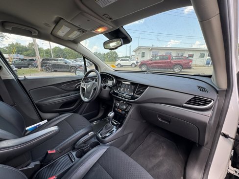 Used 2022 Buick Encore Preferred w/ Safety Package image 28