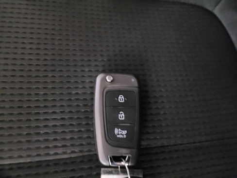 Used 2019 Hyundai Santa Fe SE image 32