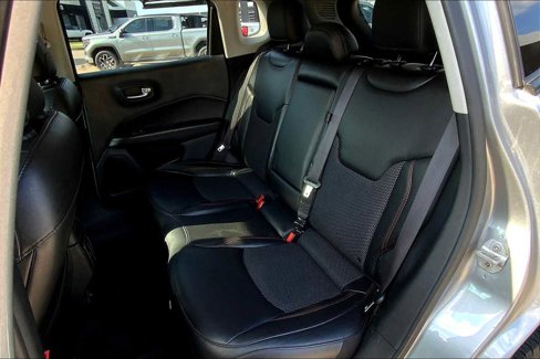 Used 2020 Jeep Compass Trailhawk image 20