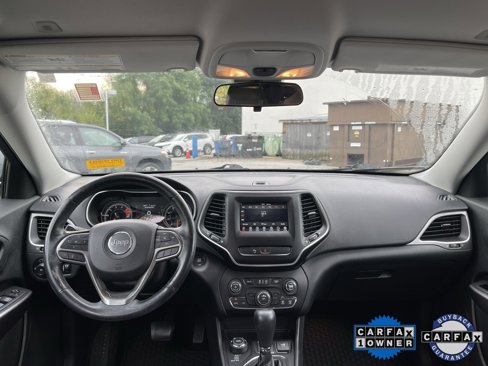 Used 2019 Jeep Cherokee Latitude Plus w/ Cold Weather Group image 9