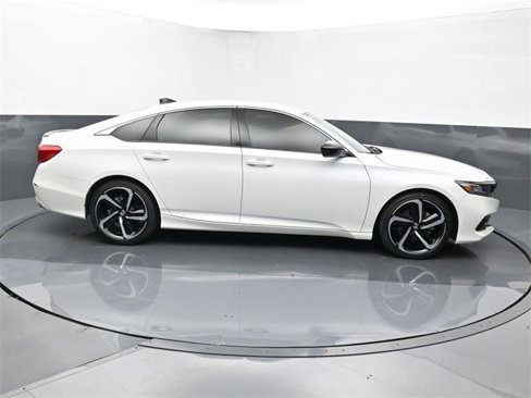 Used 2022 Honda Accord Sport image 6