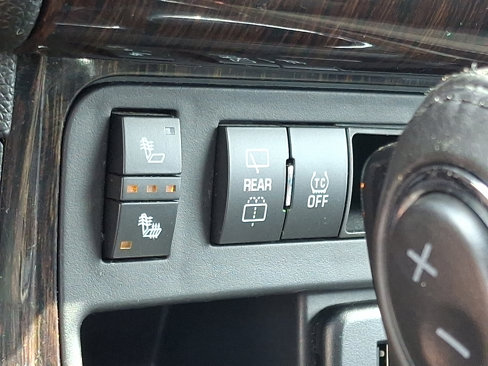 Used 2016 Chevrolet Traverse LT w/ Style and Technology Package image 16