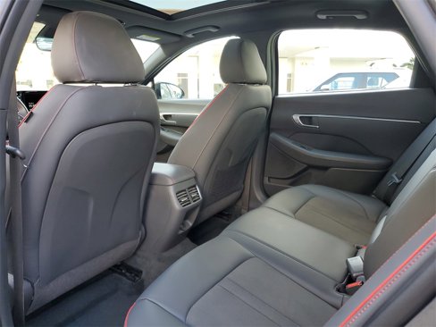 Certified 2023 Hyundai Sonata SEL Plus image 9