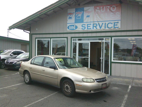 Used 2004 Chevrolet Malibu Classic image 1