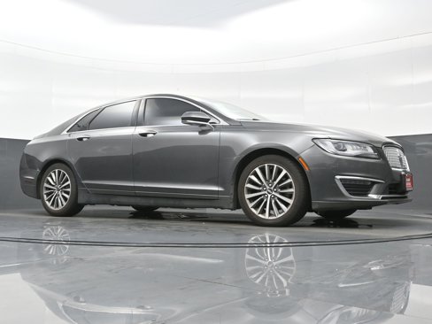 Used 2019 Lincoln MKZ Premiere image 24