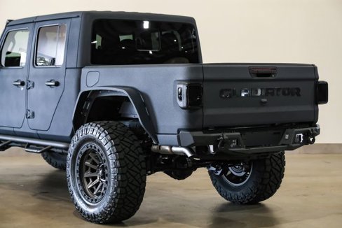 Used 2025 Jeep Gladiator Sport image 44