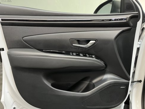 Used 2022 Hyundai Tucson Limited image 13