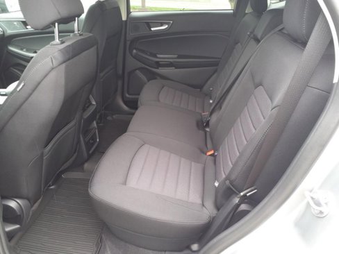 Used 2024 Ford Edge SE image 7